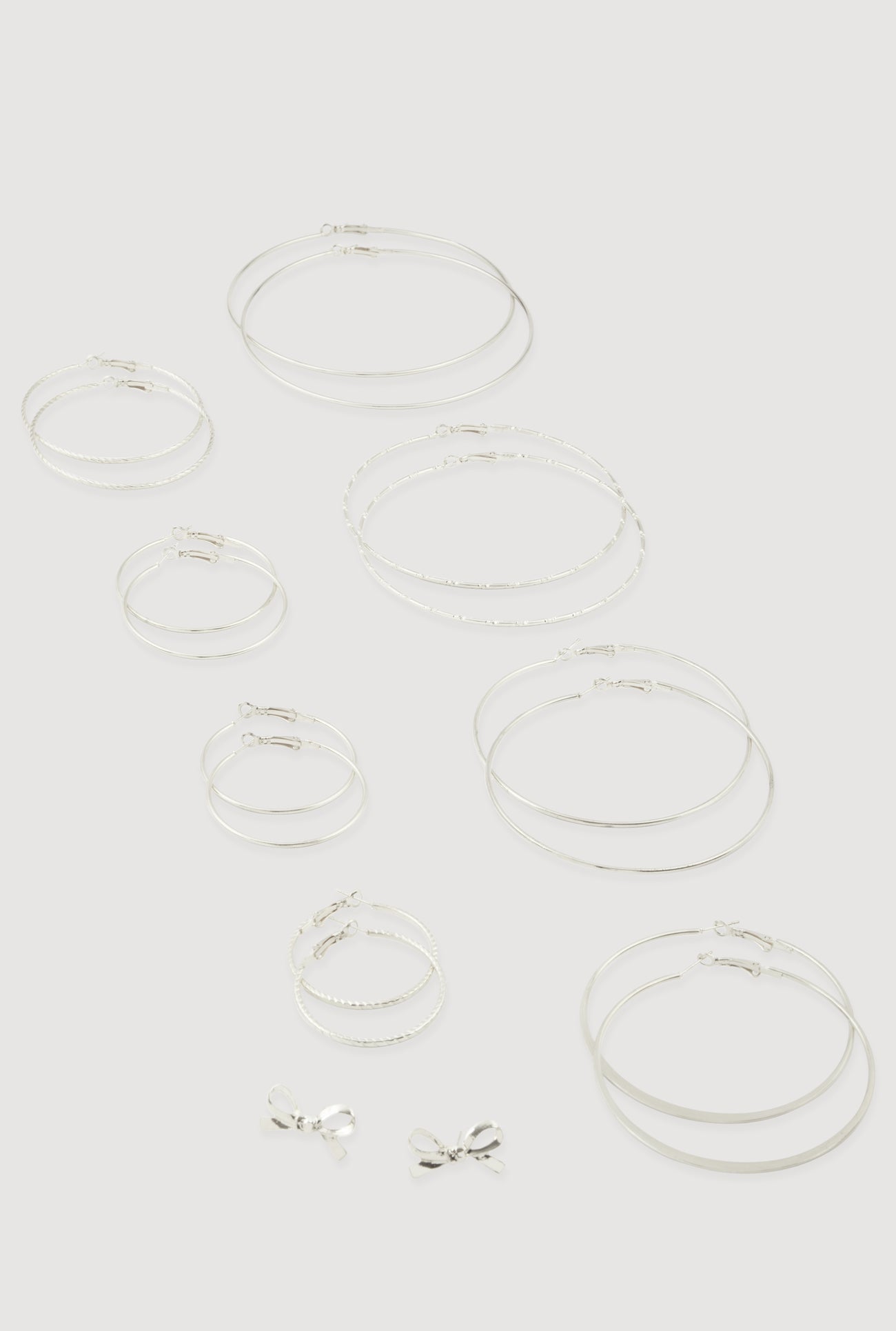 1122077100335007_001