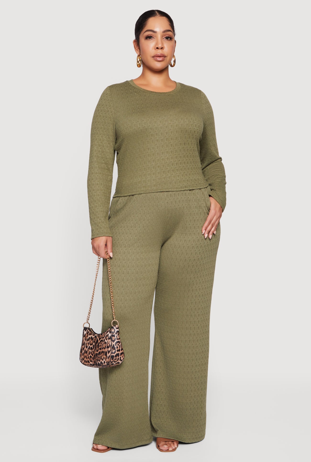 1927058755364032_001