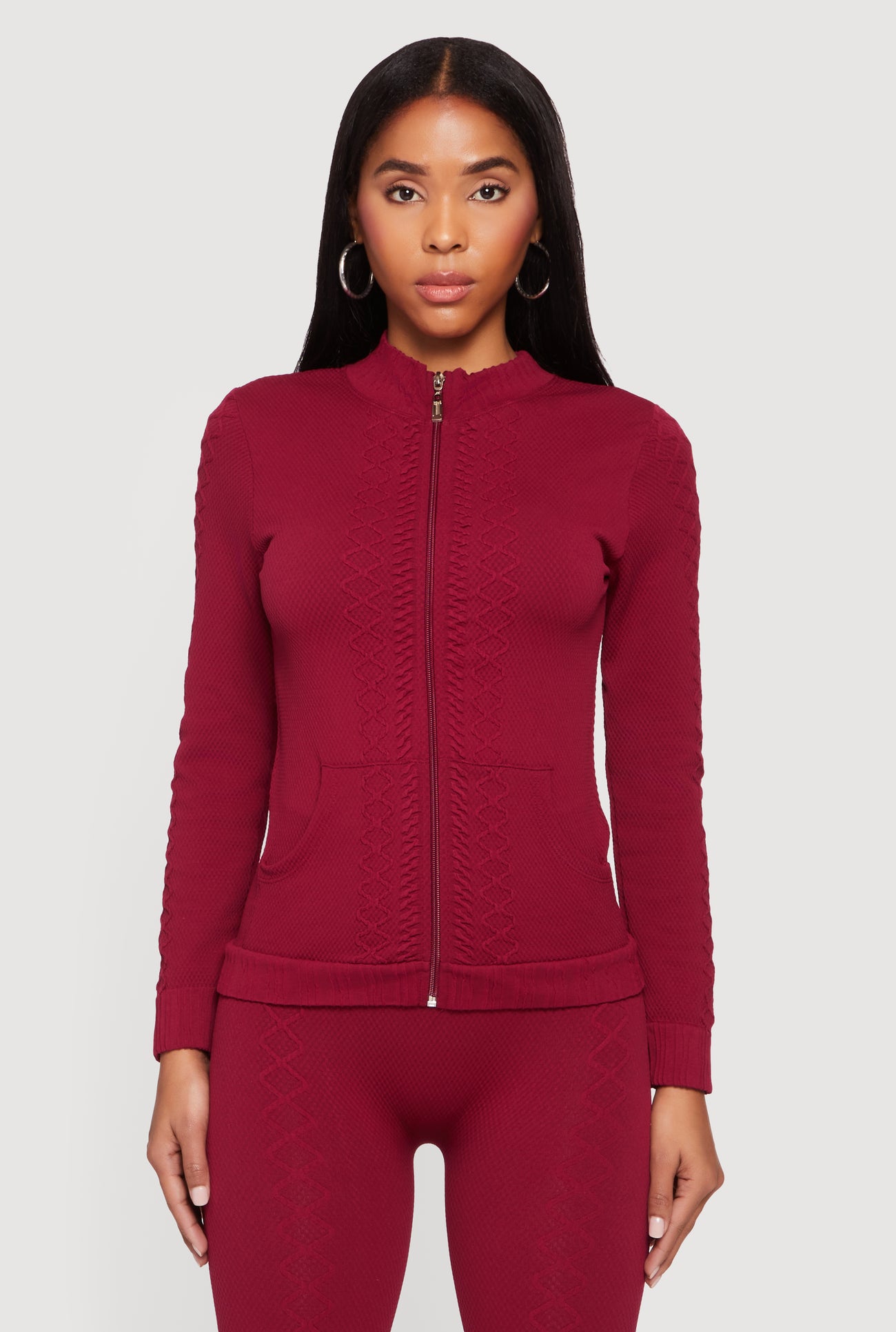 3056058756615061_001