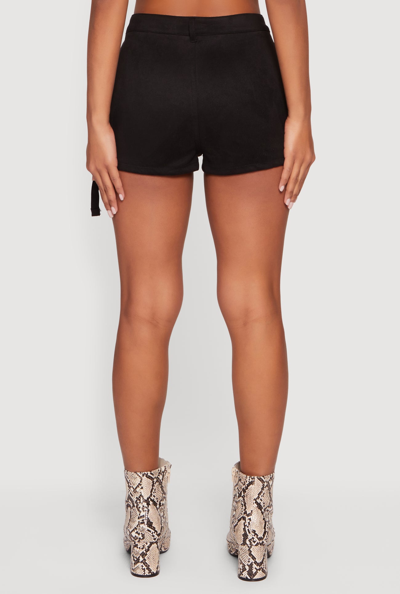 3411069398035001_006