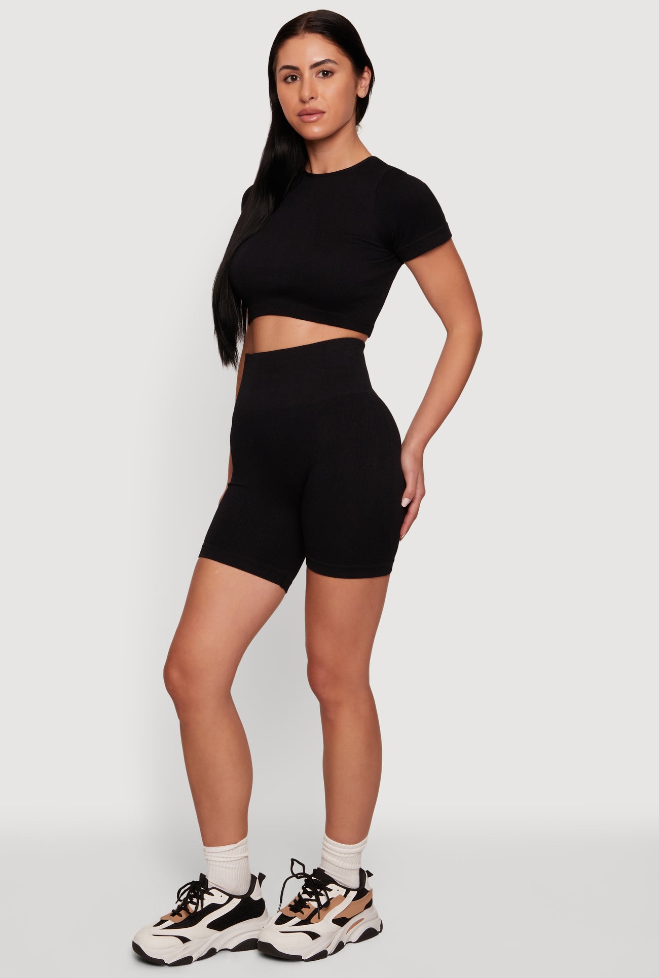 1057058755178001_002