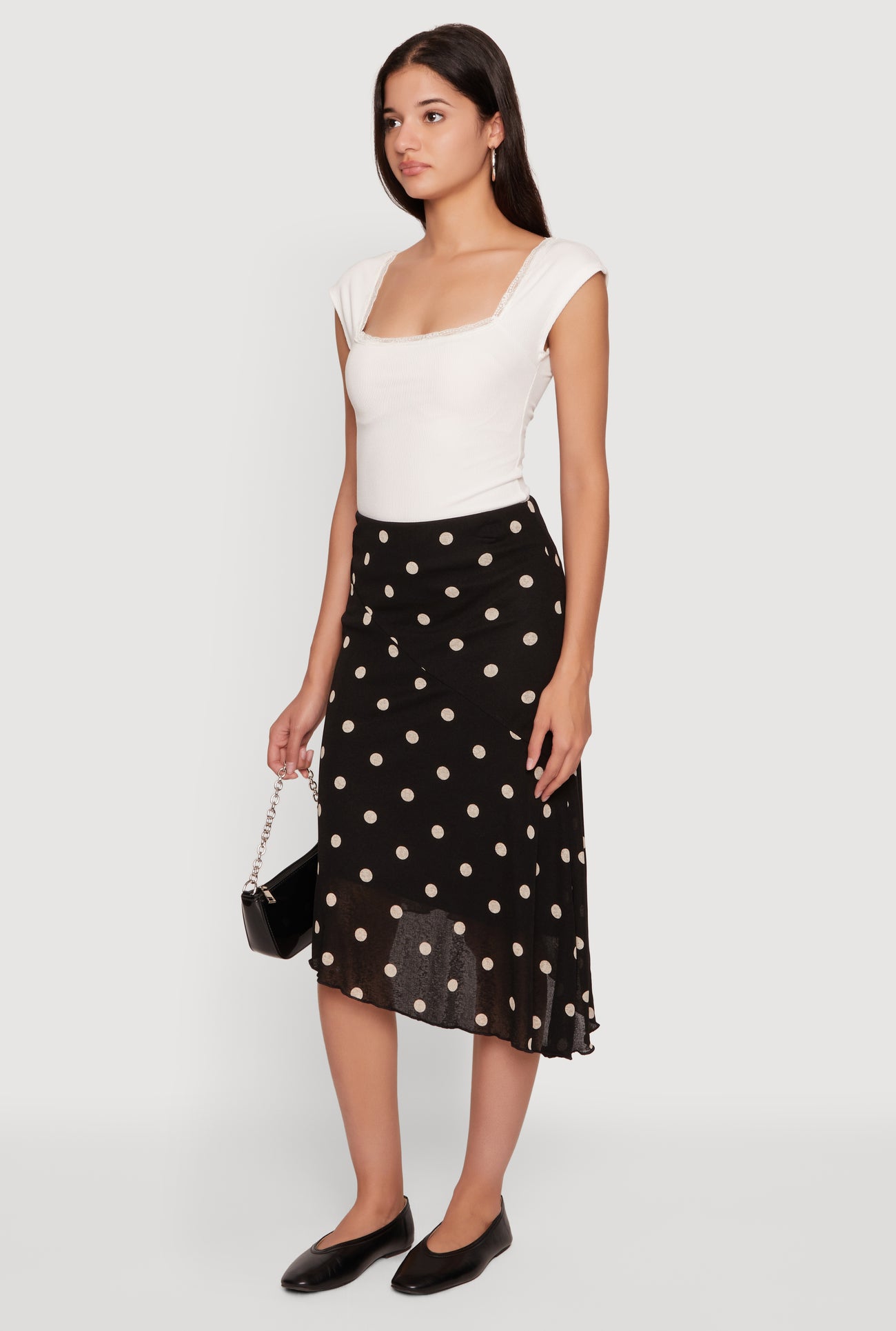 1406069398343015_002