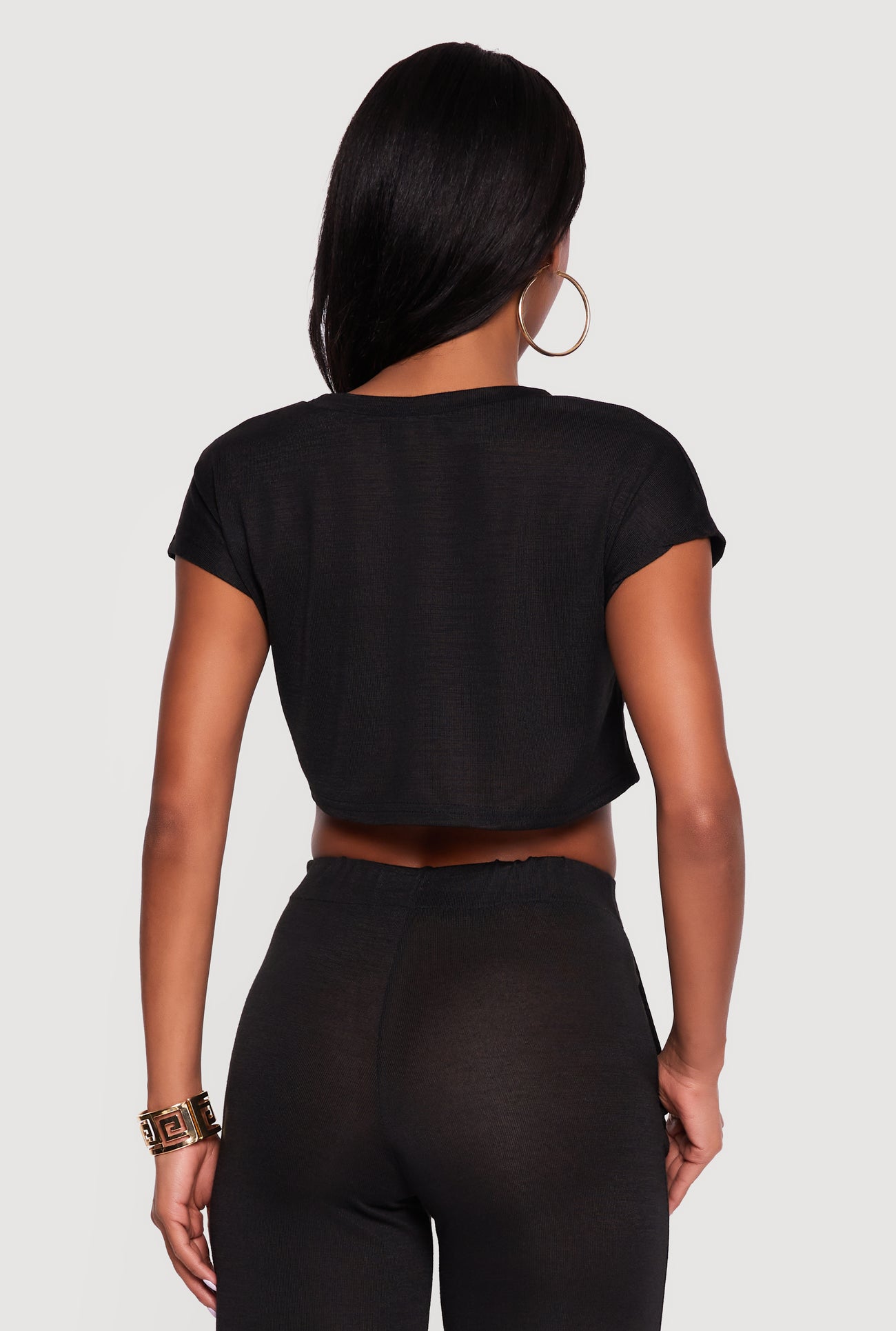 1413064725715001_005