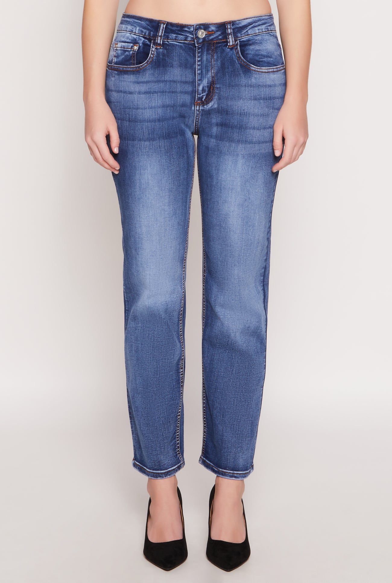 3074071610368408_003
