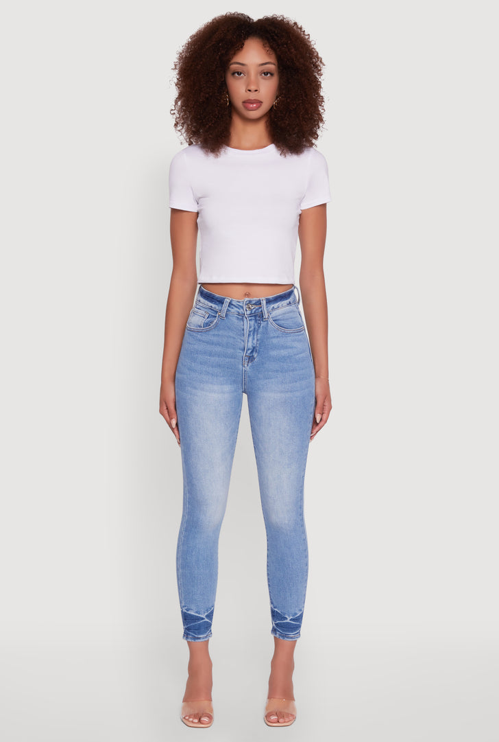 3074071619230402_002