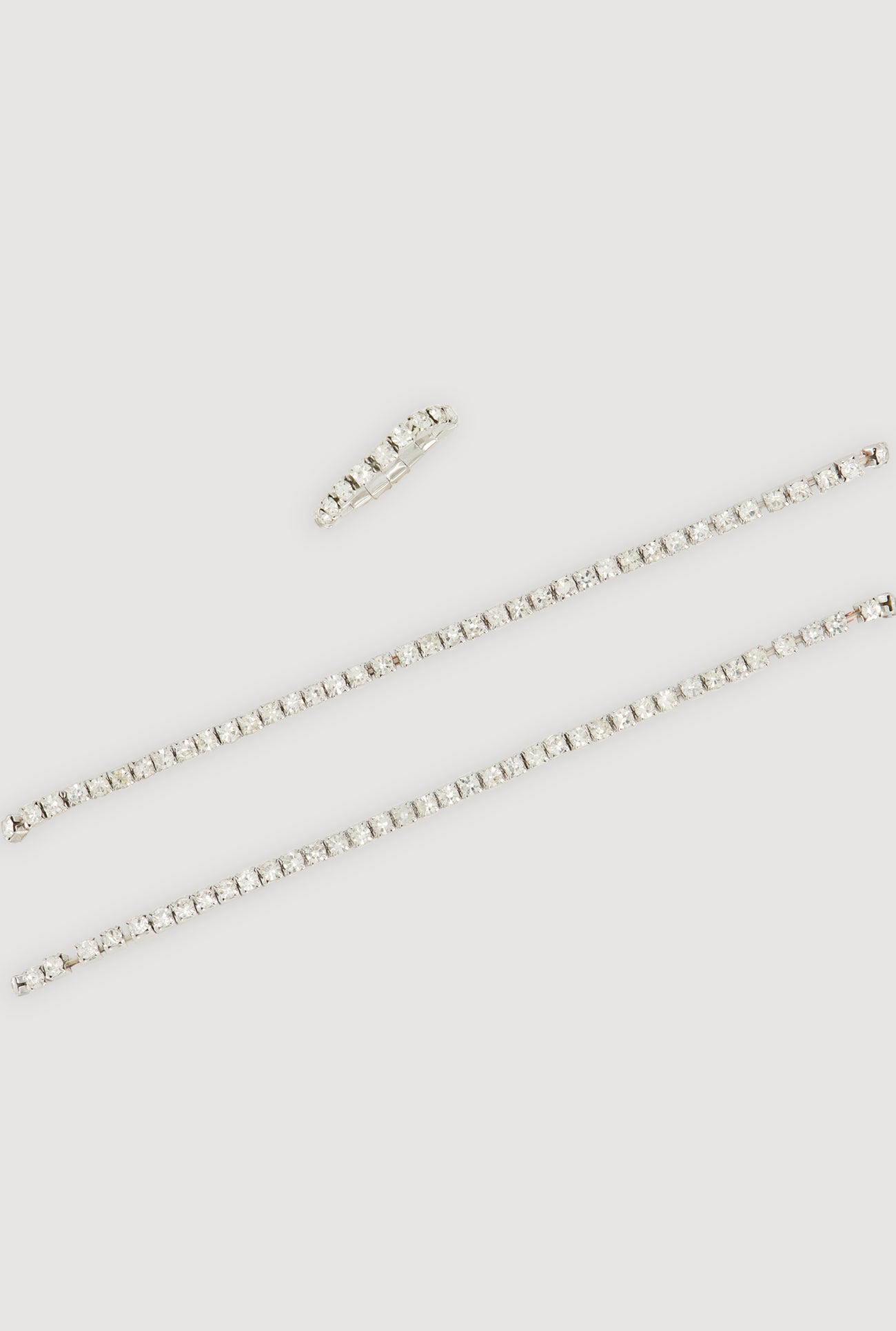 3123076462146007_001