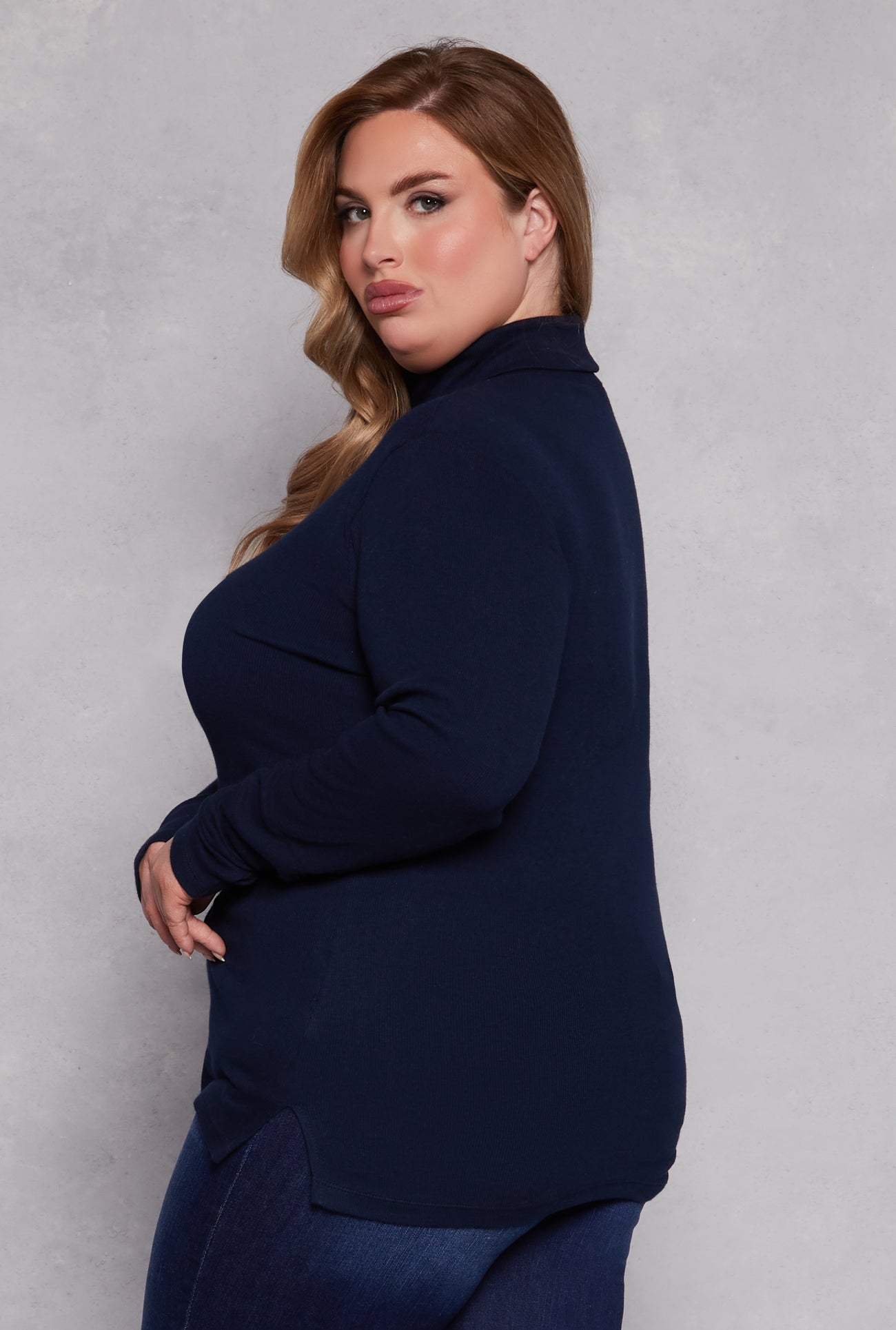 3917054263979041_003