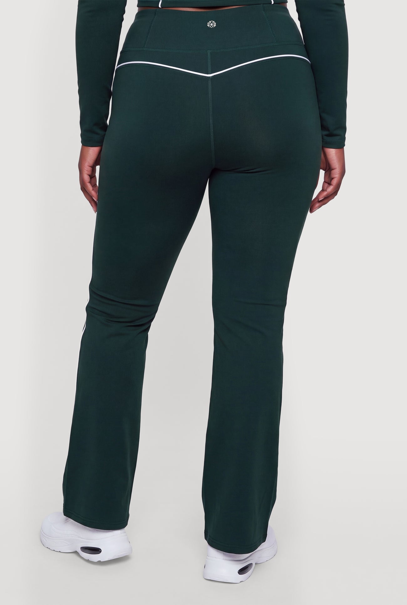 3942077661176031_005
