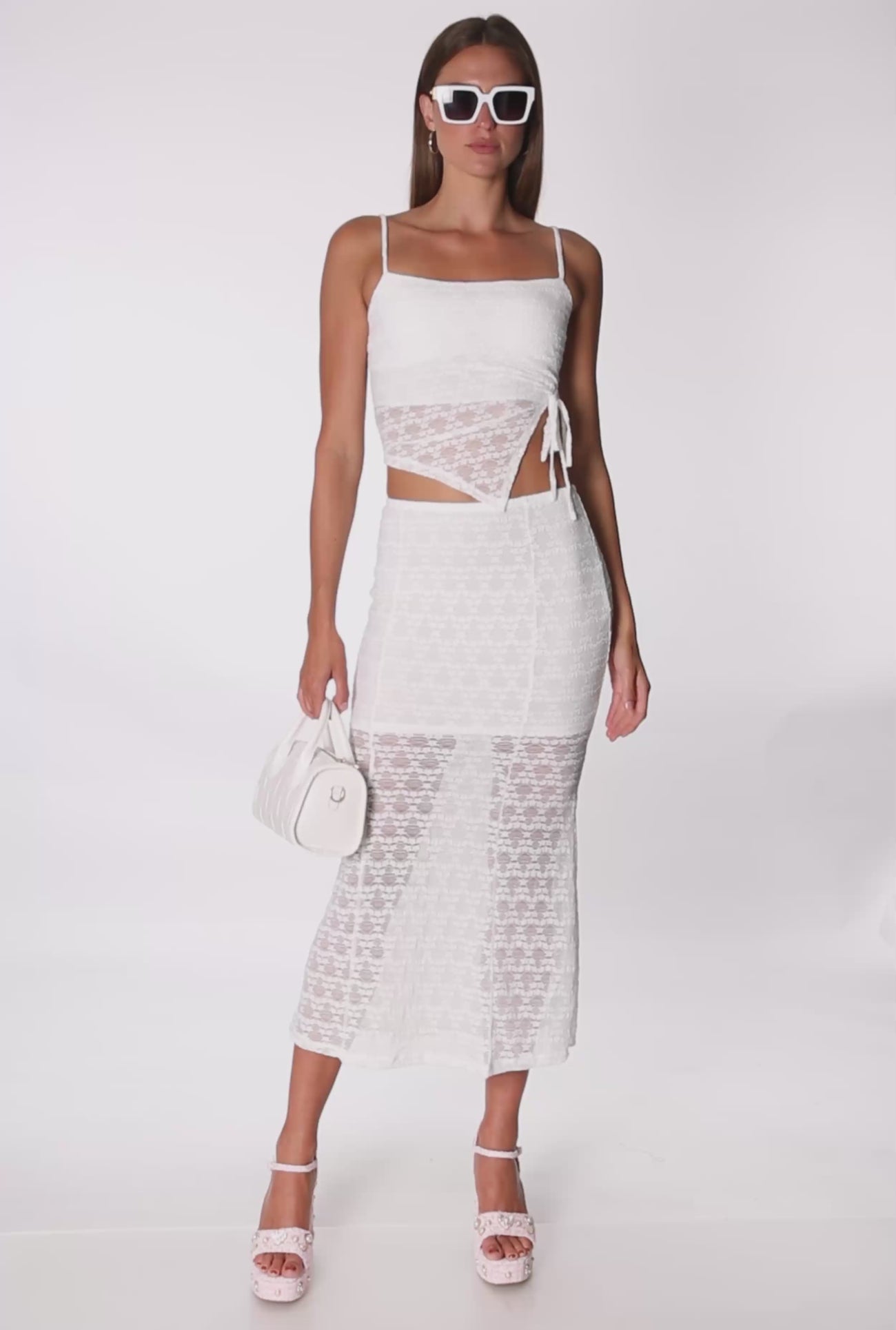 1413069399304010_100